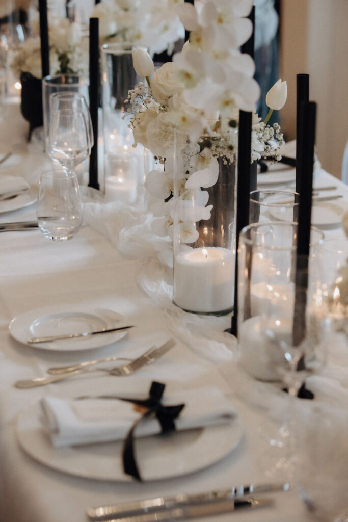 Klassische Hochzeitsdekoration - Heiraten in Bayern mit Zeremonienmeisterin und Hochzeitsplanerin Angelique Fessel