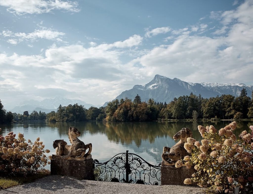 Der Spiegelsee am Schloss Leopoldskron